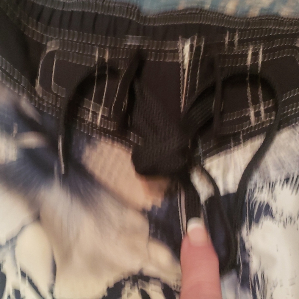SPEEDO MEN'S BOARD SWIM TRUNKS - Picture 2 of 6